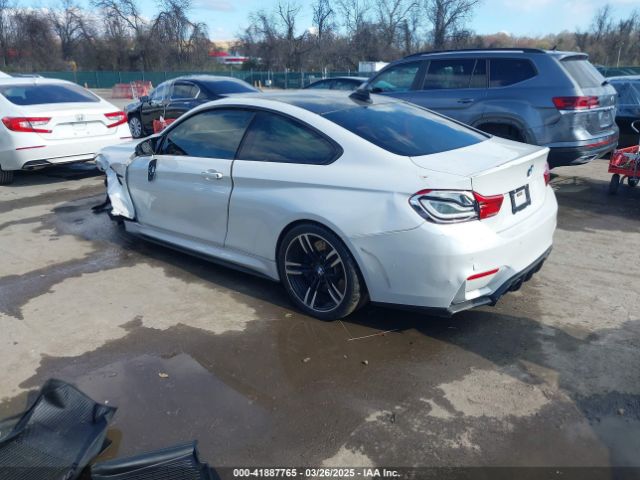 2018 BMW M4 WBS4Y9C56JAA92518 Photo 2