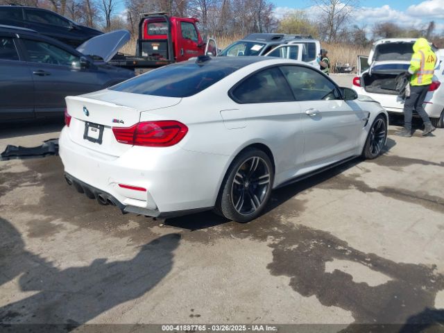 2018 BMW M4 WBS4Y9C56JAA92518 Photo 3