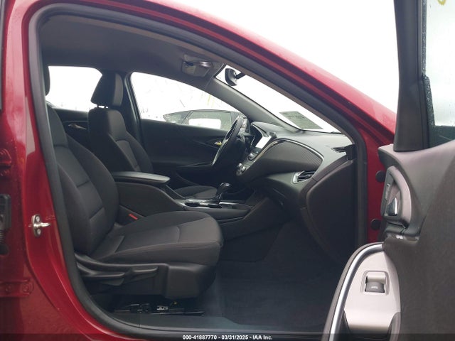 1G1ZD5ST3JF165242 Chevrolet MALIBU LT
