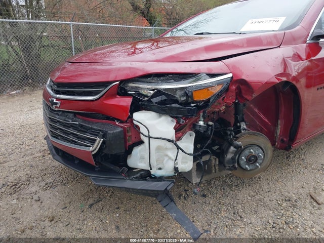 1G1ZD5ST3JF165242 Chevrolet MALIBU LT