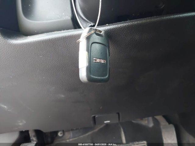 1GKS1GKC7HR340179 GMC Yukon Xl Slt