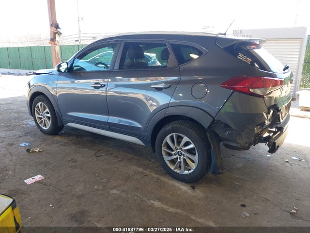 KM8J3CA47HU551136 Hyundai TUCSON SE