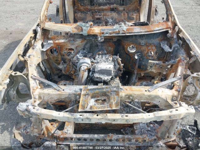 3GTU9DET0LG283033 GMC Sierra 1500 4wd  Short Box Slt