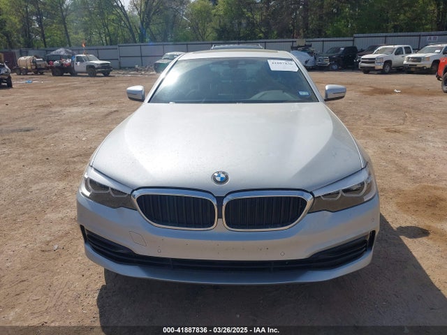 WBAJR3C04LWW70303 BMW 530I