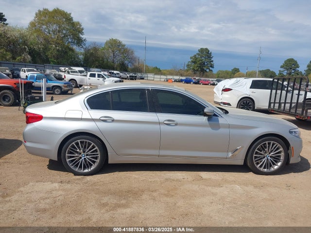 WBAJR3C04LWW70303 BMW 530I