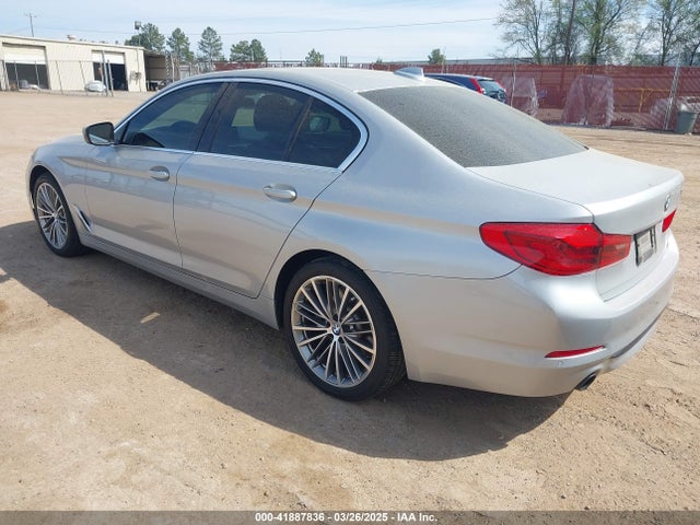 WBAJR3C04LWW70303 BMW 530I