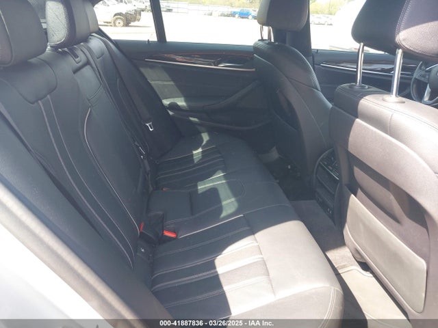 WBAJR3C04LWW70303 BMW 530I