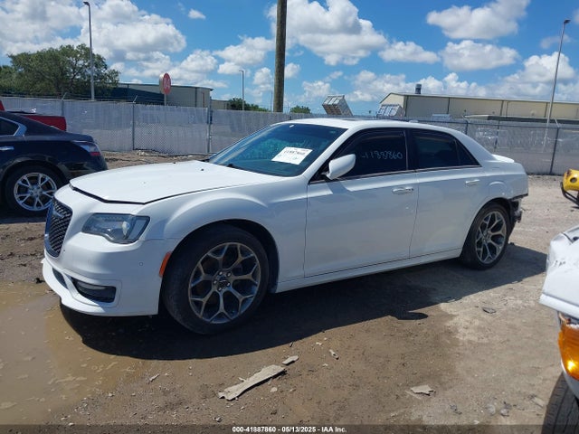 Chrysler 300 300s 2018 2C3CCABG2JH267047 Image 15
