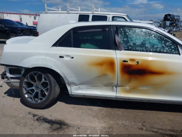 2018 CHRYSLER 300 2C3CCABG2JH267047 Photo 5