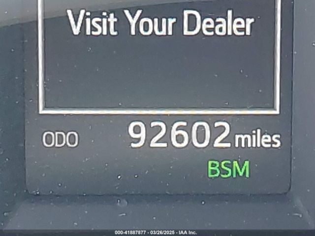 2T3NFREV8JW444544 Toyota RAV4 SE