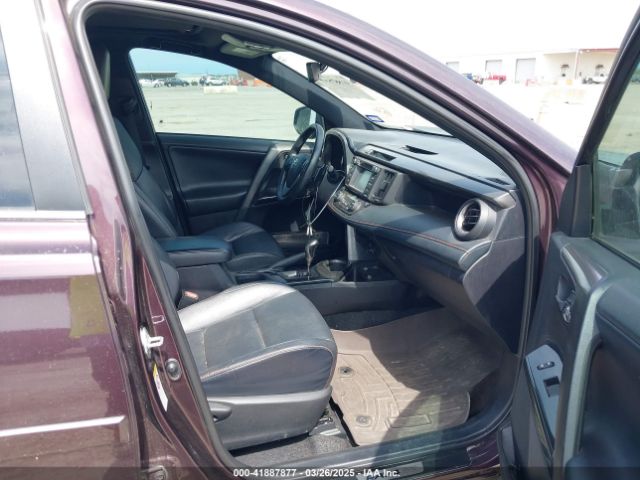 2T3NFREV8JW444544 Toyota RAV4 SE