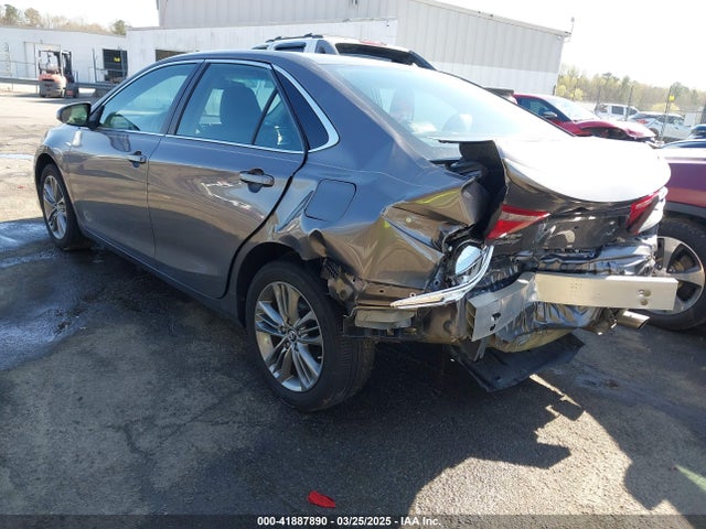 4T1BF1FK0FU971616 Toyota CAMRY SE