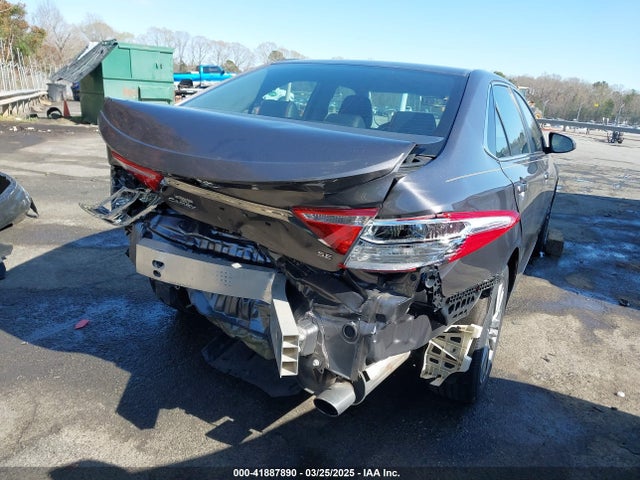4T1BF1FK0FU971616 Toyota CAMRY SE
