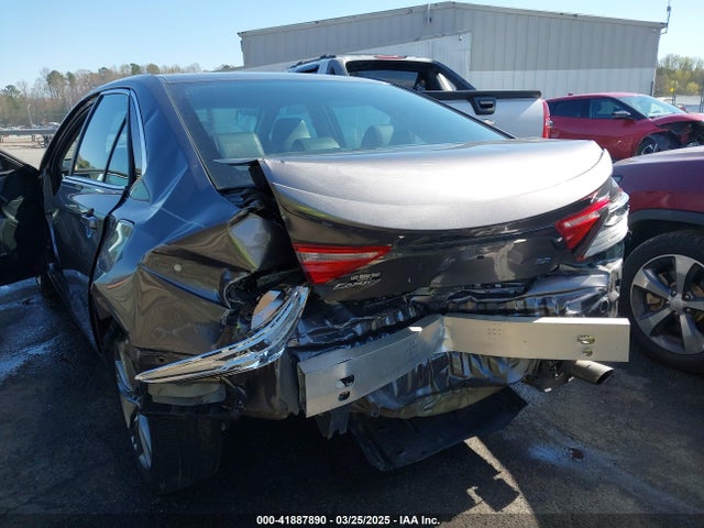 4T1BF1FK0FU971616 Toyota CAMRY SE