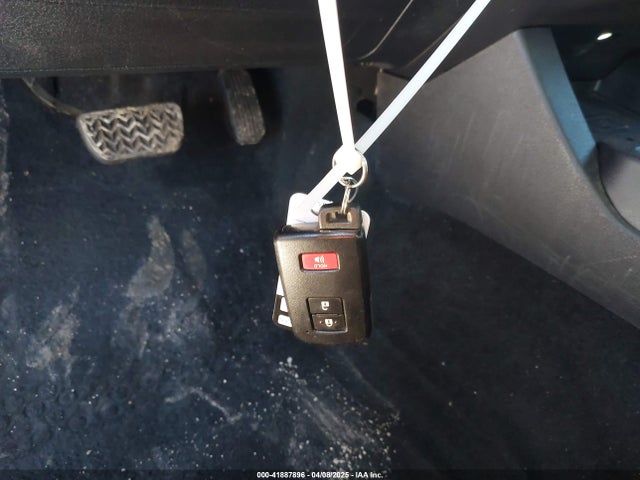 3TMCZ5AN8PM647523 Toyota Tacoma Trd Sport