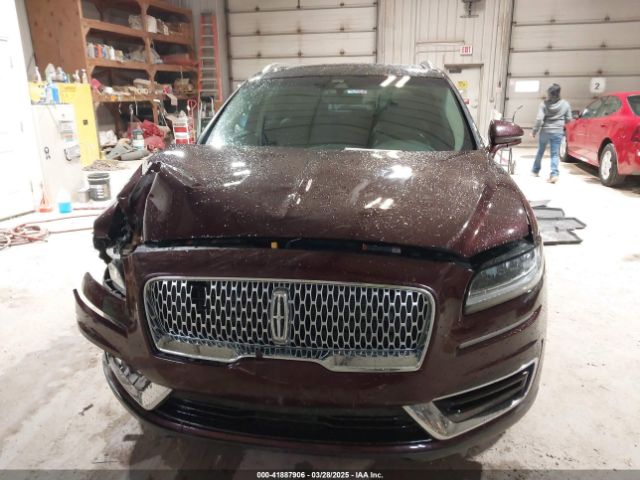 2LMPJ8L92KBL42653 Lincoln Nautilus Reserve