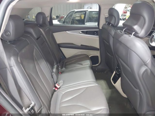 2LMPJ8L92KBL42653 Lincoln Nautilus Reserve