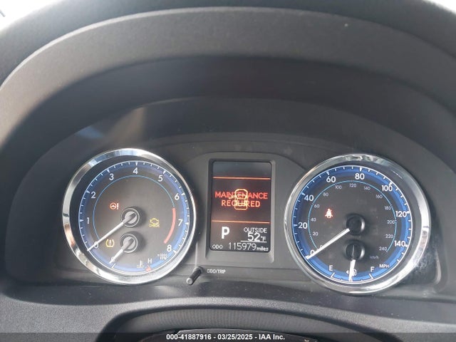 2T1BURHE0HC854828 Toyota COROLLA LE