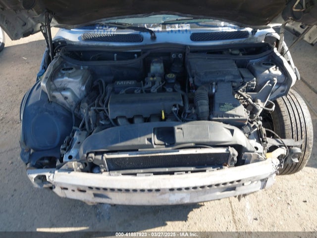 2006 MINI COOPER WMWRC33546TK63877 Photo 9