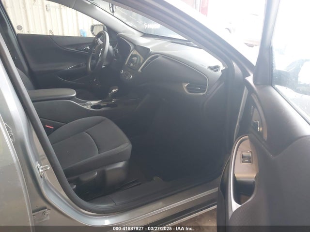 1G1ZD5ST0PF223168 Chevrolet Malibu Fwd 1lt