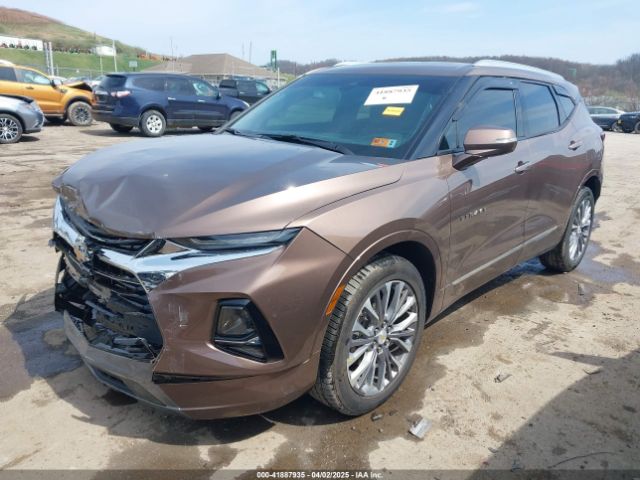 3GNKBKRS9KS686867 Chevrolet Blazer Premier