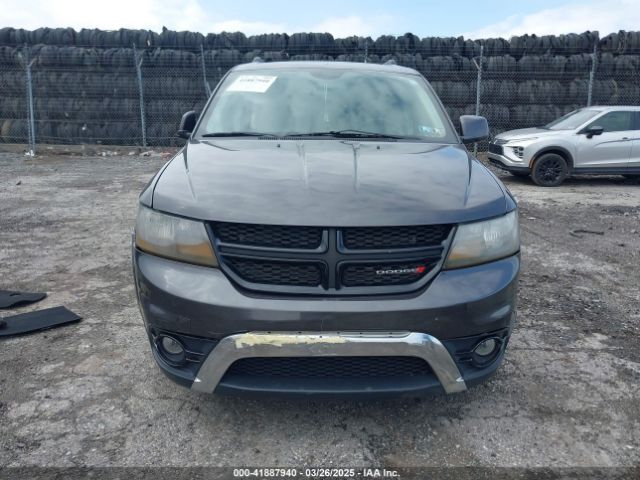 3C4PDCGB3JT275538 Dodge Journey Crossroad