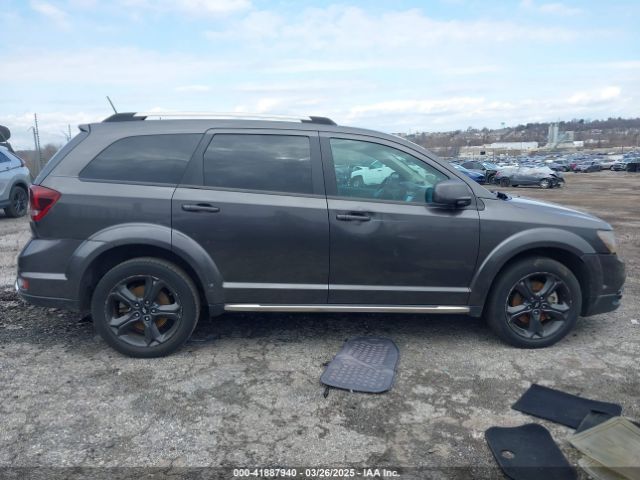 3C4PDCGB3JT275538 Dodge Journey Crossroad