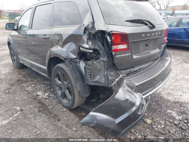 3C4PDCGB3JT275538 Dodge Journey Crossroad