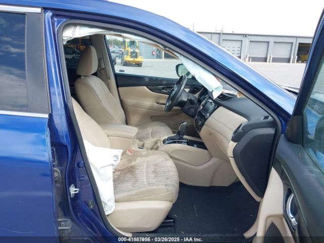 5N1AT2MV5JC711525 Nissan ROGUE SV