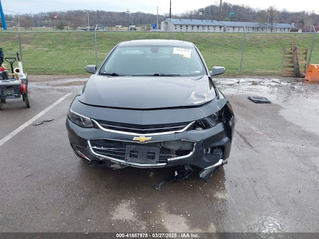1G1ZD5ST2JF132801 Chevrolet MALIBU LT
