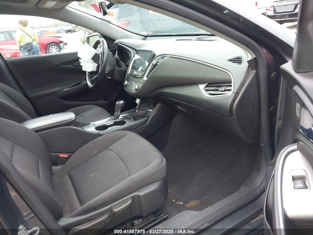 1G1ZD5ST2JF132801 Chevrolet MALIBU LT