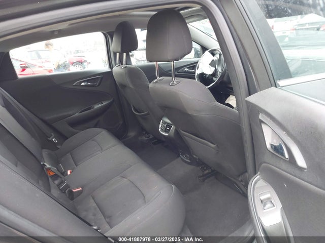 1G1ZD5ST2JF132801 Chevrolet MALIBU LT