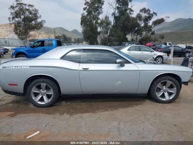 2C3CDZAG6KH751009 Dodge Challenger Sxt