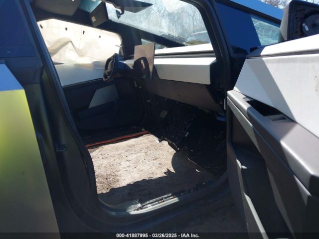 7G2CEHED5RA041810 Tesla Cybertruck