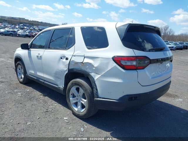 5FNYG2H29PB007041 Honda Pilot 2wd Lx