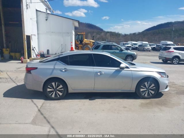 1N4BL4DW1LC195914 Nissan Altima Sv Intelligent Awd