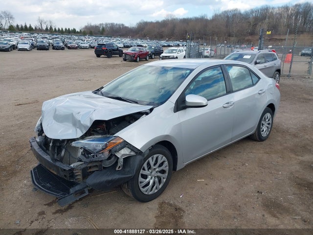 2T1BURHE8JC974141 Toyota COROLLA LE
