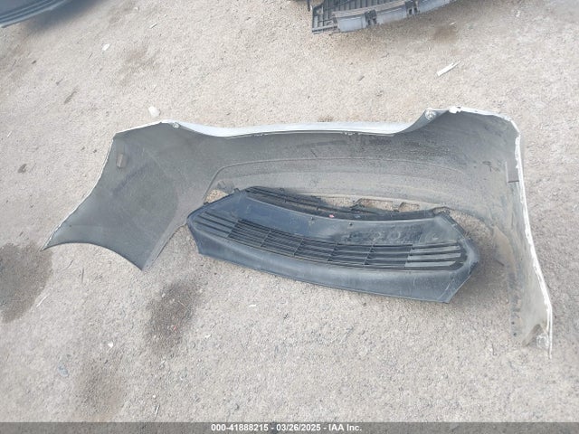 5YFBURHE9HP635253 Toyota COROLLA LE
