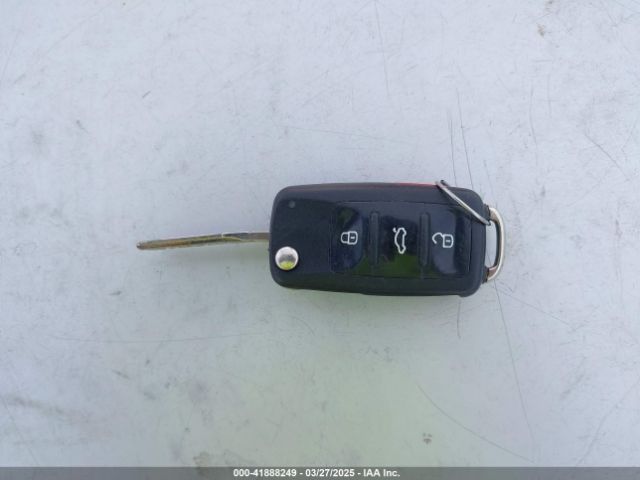 1VWDT7A36HC044585 Volkswagen Passat 1.8t R-line