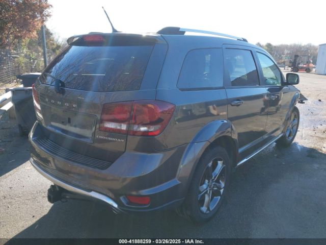 3C4PDDGG9ET302345 Dodge Journey Crossroad