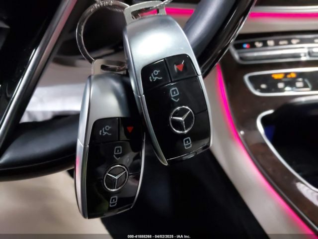 W1KZF8EB0NB053216 Mercedes-Benz E 350 4matic