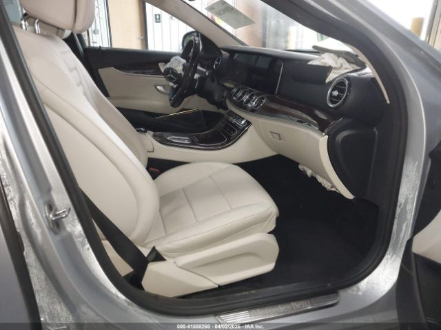 W1KZF8EB0NB053216 Mercedes-Benz E 350 4matic
