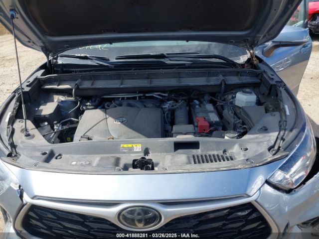 5TDGZRBH9MS120944 Toyota Highlander Xle