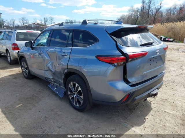5TDGZRBH9MS120944 Toyota Highlander Xle