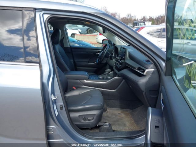 5TDGZRBH9MS120944 Toyota Highlander Xle