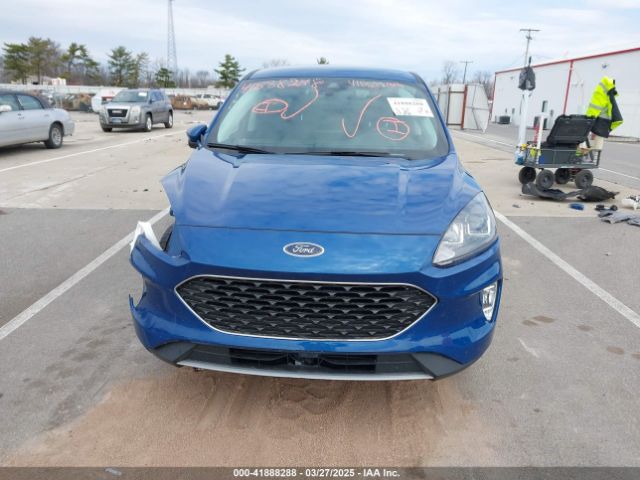 1FMCU9H96NUA76018 Ford ESCAPE SEL