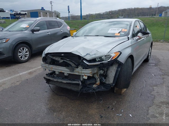 3FA6P0H78GR250268 Ford FUSION SE
