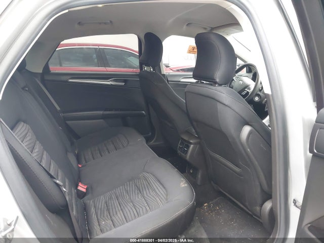 3FA6P0H78GR250268 Ford FUSION SE