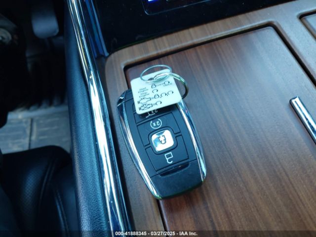 2018 LINCOLN NAVIGATOR 5LMJJ2LT1JEL09587 Photo 10