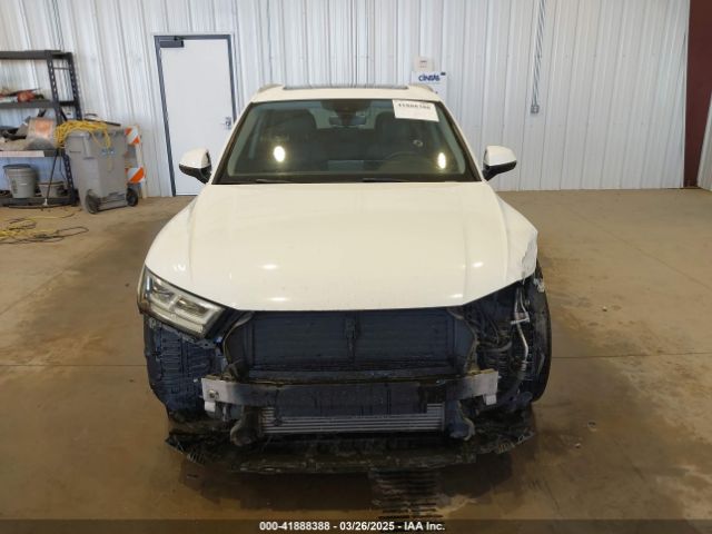 WA1BNAFY4J2198014 Audi Q5 2.0t Premium/2.0t Tech Premium